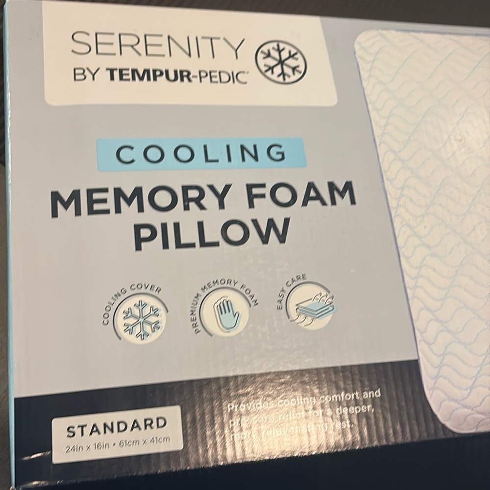 Serenity by Tempur-Pedic Cooling Memory Foam Pillow